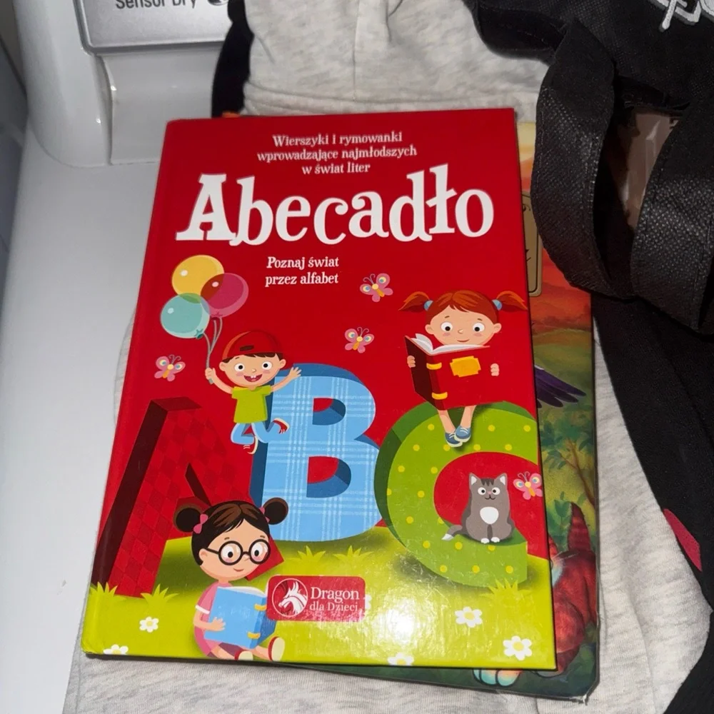 Abecadło polish Kids Alphabet Book - Red